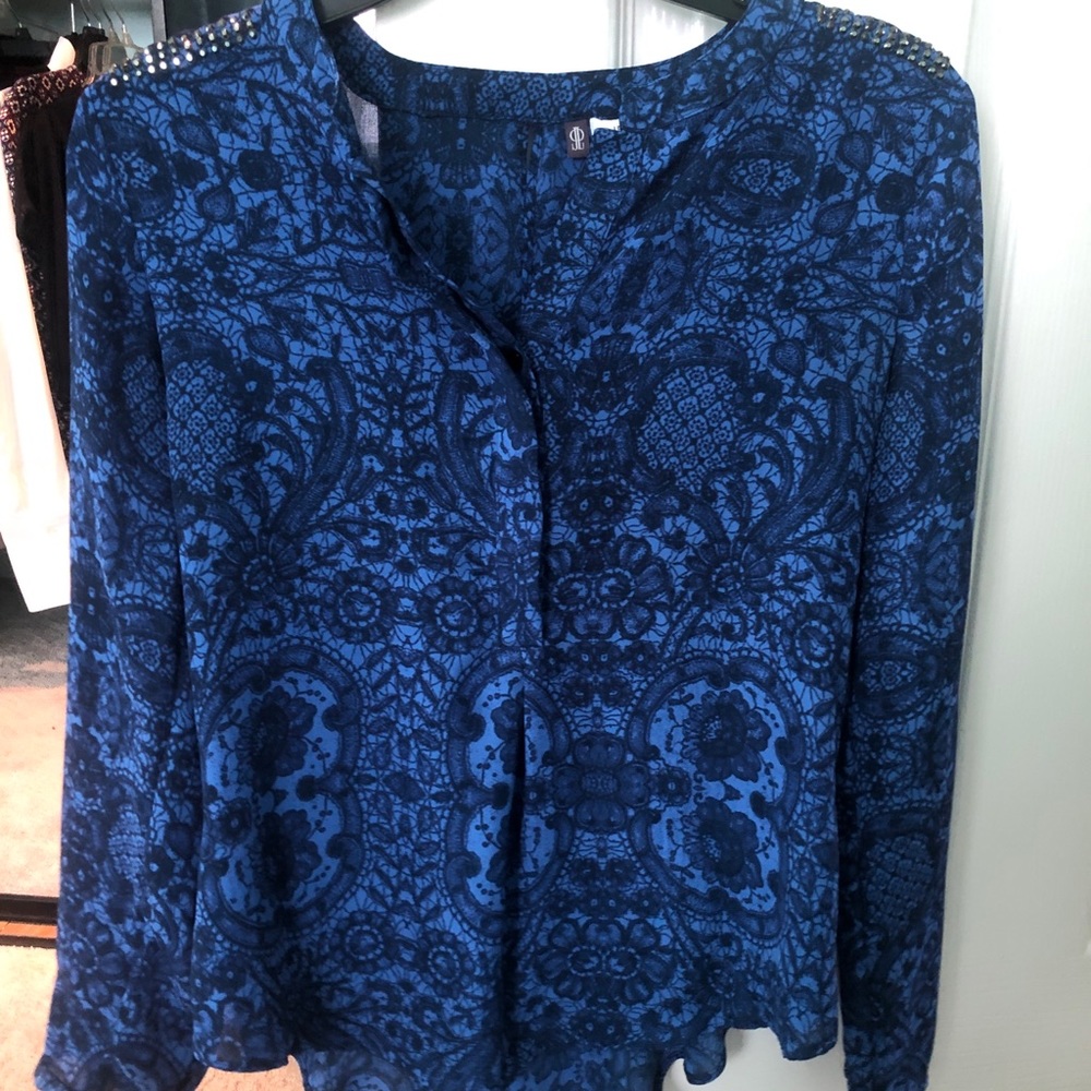 Jennifer Lopez dark blue blouse (xs)